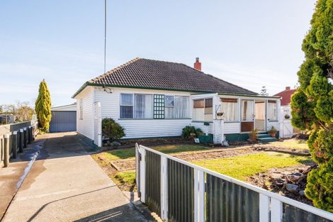 Photo of property in 25 Easton Street, Foxton, 4814