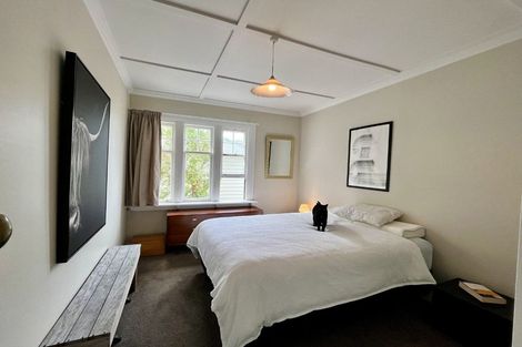 Photo of property in 18 Waipapa Terrace, Hataitai, Wellington, 6021