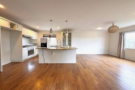 Photo of property in 50 Corricvale Way, Northcross, Auckland, 0630