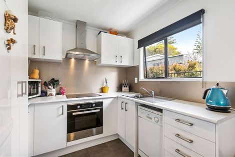 Photo of property in 4 Midgley Road, West Harbour, Auckland, 0618