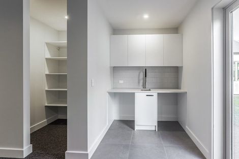 Photo of property in 7 Pihoihoi Close, Waikanae, 5036