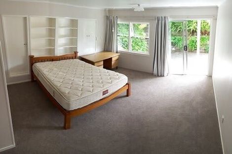 Photo of property in 54 Ravenwood Drive, Forrest Hill, Auckland, 0620