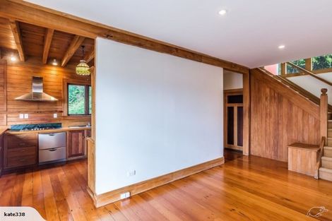 Photo of property in 2/158 Breaker Bay Road, Breaker Bay, Wellington, 6022