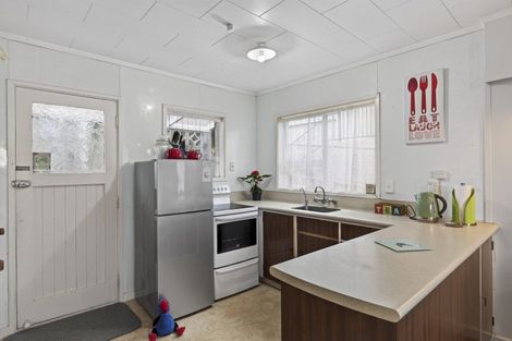 Photo of property in 85 Fulford Street, New Plymouth, 4310