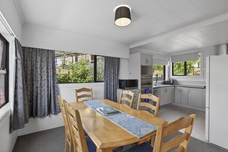 Photo of property in 46 Seaview Road, Marfell, New Plymouth, 4310