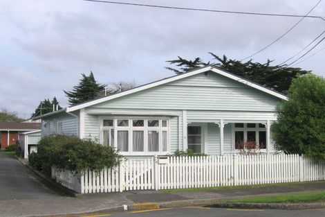 Photo of property in 2 Boulcott Street, Boulcott, Lower Hutt, 5010