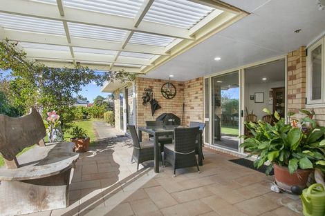 Photo of property in 111 Everitt Crescent, Whangamata, 3620