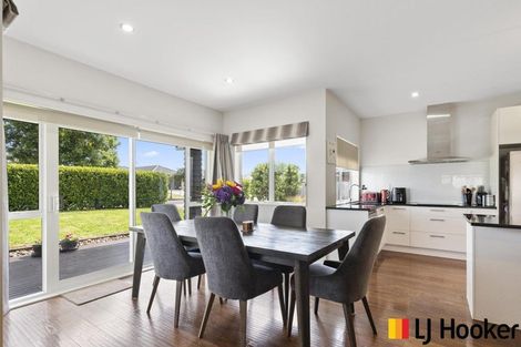 Photo of property in 3 Drumkeen Place, Rosehill, Papakura, 2113