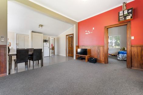 Photo of property in 79 Cracroft Street, Waitara, 4320