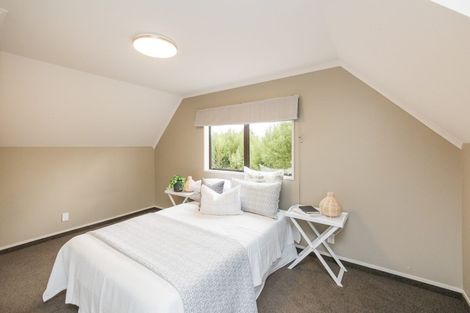 Photo of property in 8 Harrow Place, Hokowhitu, Palmerston North, 4410