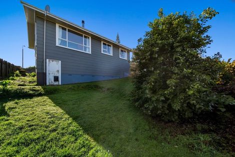 Photo of property in 3 Vancouver Place, Marfell, New Plymouth, 4310