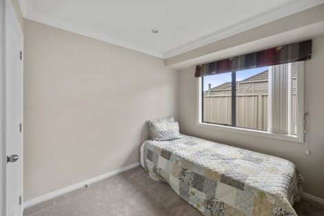 Photo of property in 15 Pinotage Drive, Greenmeadows, Napier, 4112