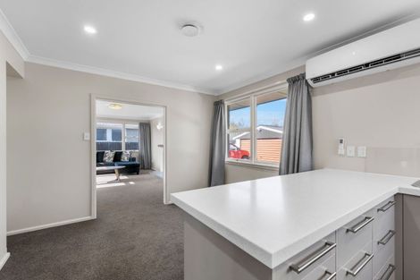 Photo of property in 33 Cullahill Street, Harewood, Christchurch, 8051