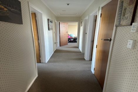 Photo of property in 21 Castle Street, Eltham, 4322