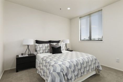 Photo of property in 5d/173 Hurstmere Road, Takapuna, Auckland, 0622