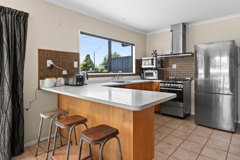 Photo of property in 907 Lawrence Street, Akina, Hastings, 4122