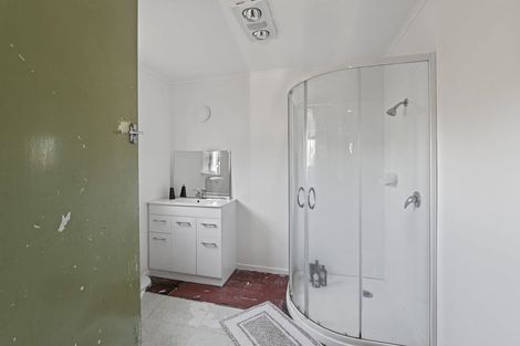 Photo of property in 16 Castle Street, Eltham, 4322