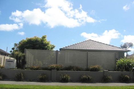 Photo of property in 5 Ardmore Place, Bishopdale, Christchurch, 8053