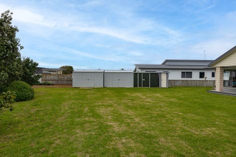 Photo of property in 9 Mylindas Road, Whakatiwai, Miranda, 2473
