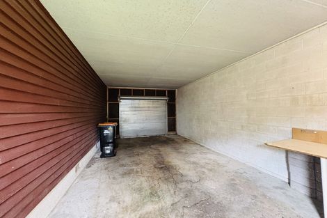 Photo of property in 80a Wikiriwhi Crescent, Awapuni, Palmerston North, 4412