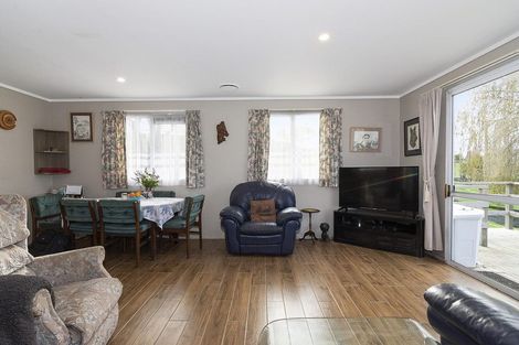 Photo of property in 141 Karioitahi Road, Waiuku, 2683