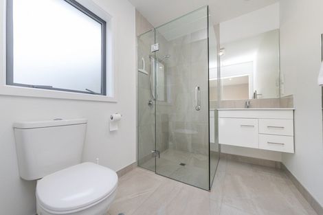 Photo of property in 5a Woodstock Place, Hokowhitu, Palmerston North, 4410