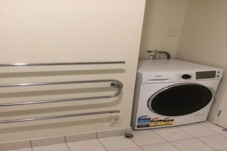 Photo of property in Luna Apartments, 3t/16 Burton Street, Grafton, Auckland, 1010