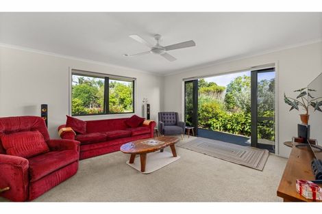 Photo of property in 5 Kotare Heights, Kerikeri, 0230