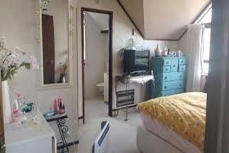 Photo of property in 23 Kensington Place, Fairfield, Hamilton, 3214