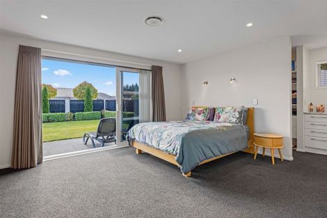 Photo of property in 53 Dunlops Crescent, Bottle Lake, Christchurch, 8083
