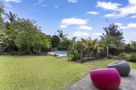 Photo of property in 132 Churchill Road, Rothesay Bay, Auckland, 0630