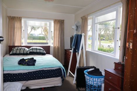 Photo of property in 2 Cape Foulwind Road, Carters Beach, Westport, 7892