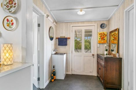 Photo of property in 165 Cambridge Street, Levin, 5510