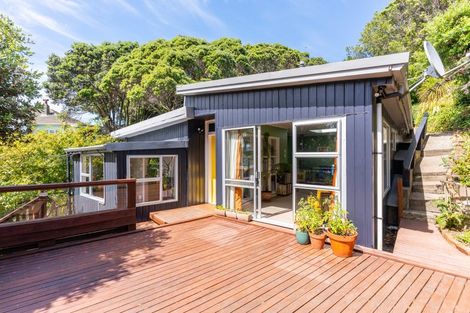 Photo of property in 38 View Road, Titahi Bay, Porirua, 5022