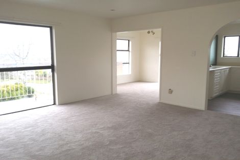 Photo of property in 9/10 Hunter Street, Hamilton Lake, Hamilton, 3204
