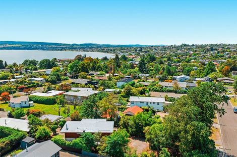 Photo of property in 11 Frederick Street, Two Mile Bay, Taupo, 3330