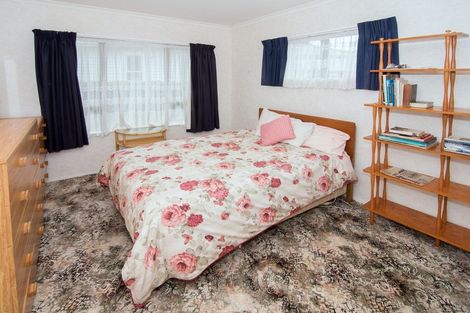 Photo of property in 228 High Street North, Carterton, 5713