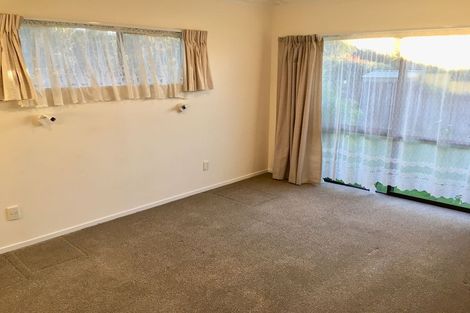 Photo of property in 20 Golfland Drive, Golflands, Auckland, 2013