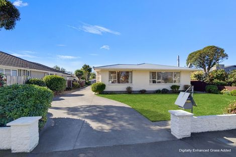 Photo of property in 332 Memorial Avenue, Burnside, Christchurch, 8053