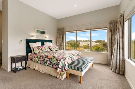 Photo of property in 56 Paetawa Road, Peka Peka, Waikanae, 5391