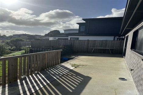 Photo of property in 5 Wyon Way, Flat Bush, Auckland, 2016