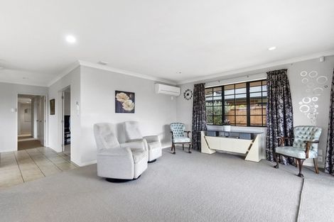 Photo of property in 11 Woodham Place, Rototuna North, Hamilton, 3210