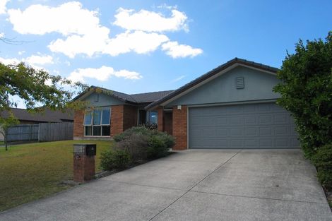 Photo of property in 14 Bibury Avenue, Henderson, Auckland, 0612