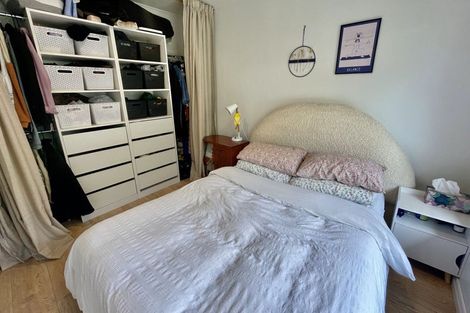 Photo of property in 2/24 Lauderdale Road, Birkdale, Auckland, 0626