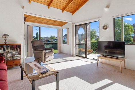 Photo of property in 49 Townhead Crescent, Bethlehem, Tauranga, 3110