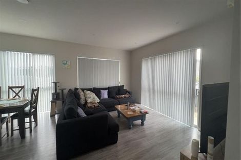 Photo of property in 10 Takurua Terrace, Orewa, 0931