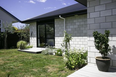 Photo of property in 48b Hamilton Road, Cambridge, 3434