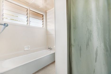 Photo of property in 30 Clutha Street, Alexandra, 9320