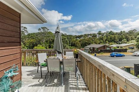 Photo of property in 1/111 Spinella Drive, Bayview, Auckland, 0629