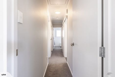 Photo of property in 6a Perrin Place, Kelvin Grove, Palmerston North, 4414